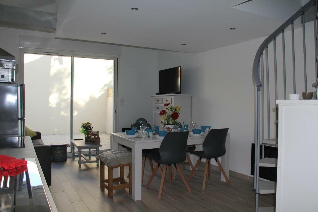 Le Clos Du Square - Climatise Rochefort  Exterior foto